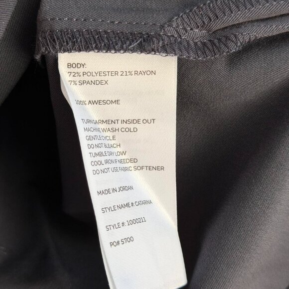 Figs Women's Catarina One Pocket Scrub Top in Charcoal, Size Large - Picture 7 of 8